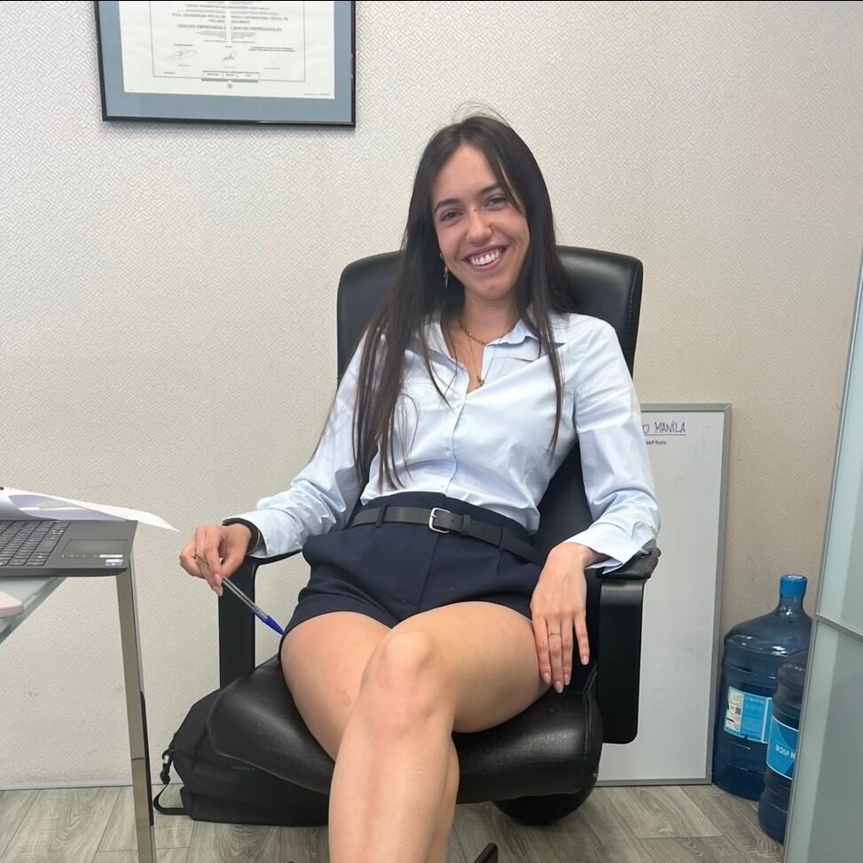 Gemma Carrio Vive Asesora Fiscal y Laboral